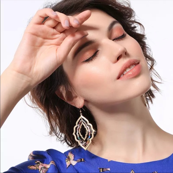 Gorgeous Earrings - Picture 2 of 5